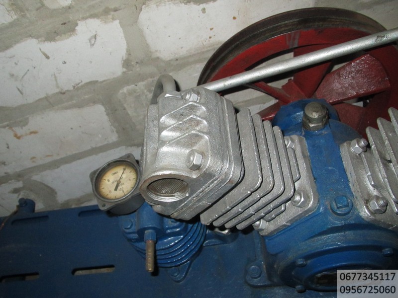 Компрессор поршневой ГП-0,15/10 модели 1136-В2 производства Бежецкого завода – позволяет создавать максимальное давление воздуха 10 кгс/см2, производительность 150 л/мин, мощность электродвигателя 1,5 кВт. 3000 об\мин.